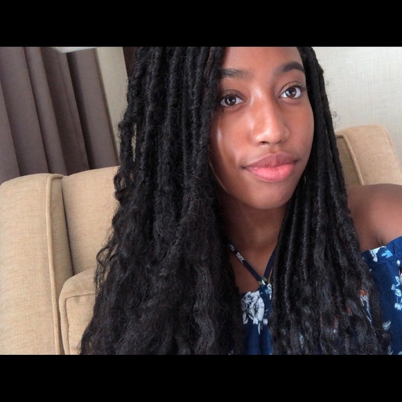 Meet your Posher, Amya - Picture 1 of 1